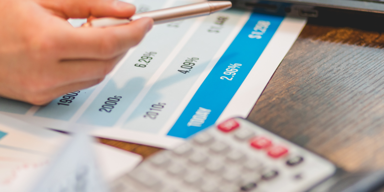 How to Save and Invest Smartly When Interest Rates Are Rising in Canada