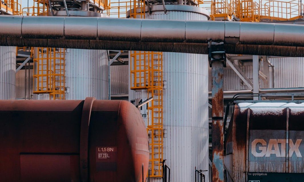 Russian Oil Shipments to Hungary and Slovakia Stopped Following Ukrainian Strike