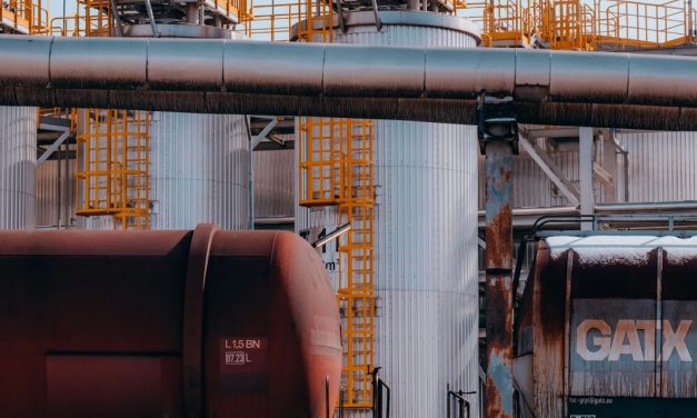 Russian Oil Shipments to Hungary and Slovakia Stopped Following Ukrainian Strike
